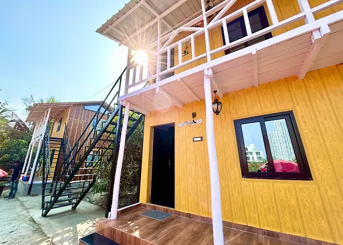 Palli Bangla Resort, Near Ruby Hospital, Anandapur Kolkata