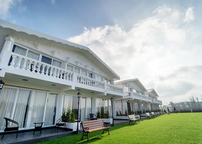 Treebo Skydale Premium Suites, 1500 Mtrs From Ooty Lake