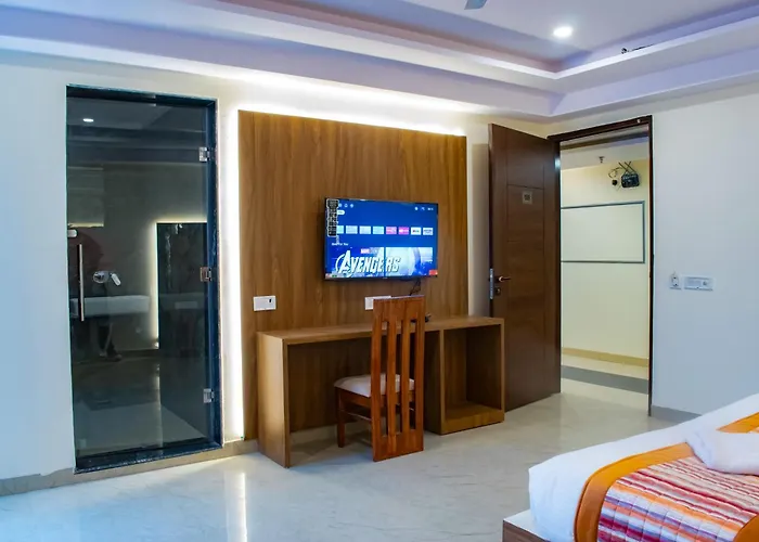 Hotel Yash Palace Near Igi Airport New Delhi