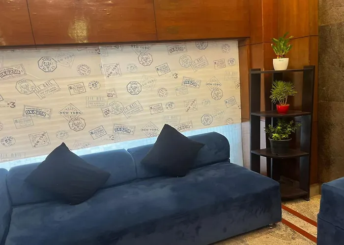 Blue Bliss Hotels By Pph Living Infantry Road Bangalore