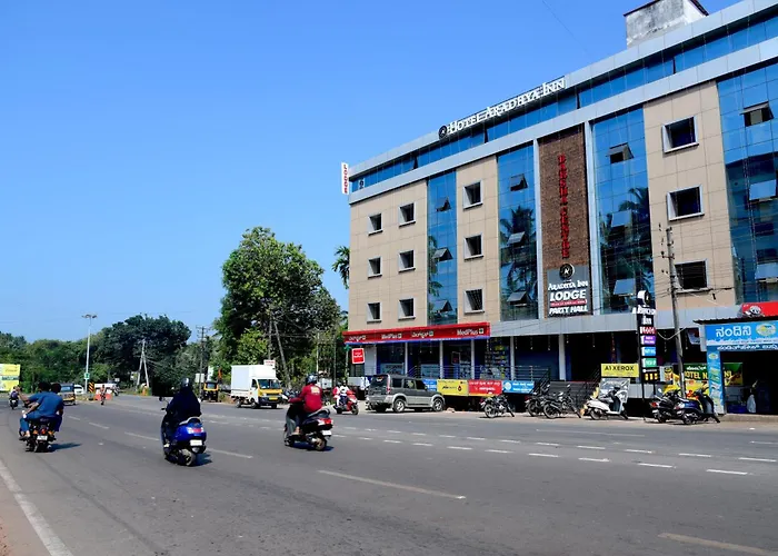 Hotel Aradhya Inn Deralakatte Mangalore