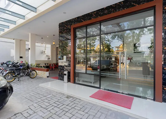 Lexus Hotel Medan