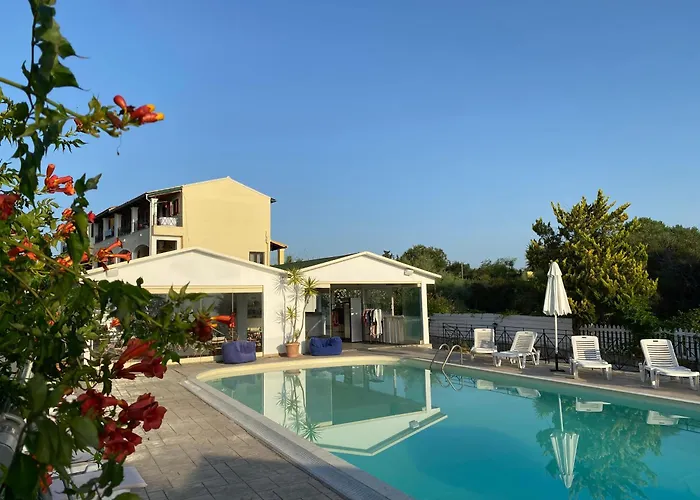 Blue Waves Corfu Aparthotel Kavos