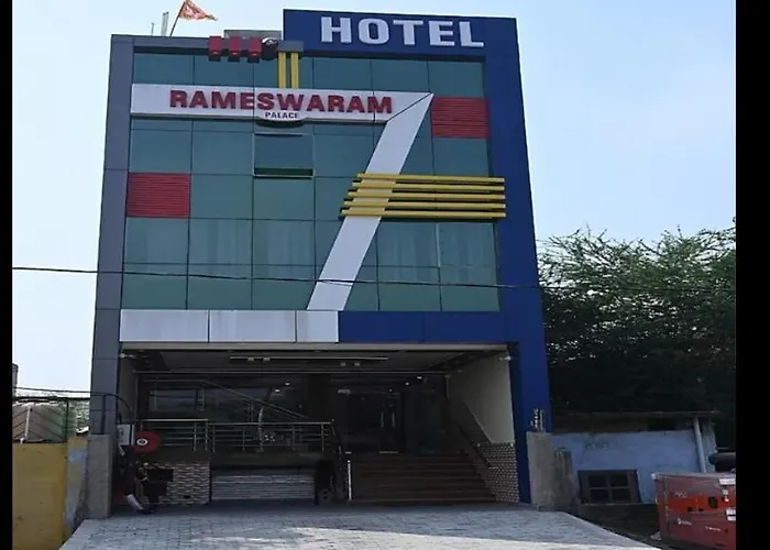 Hotel Rameshwaram Palace Ayodhya
