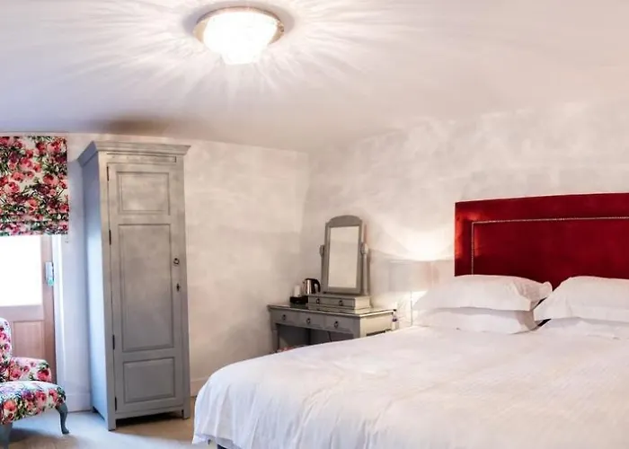 Crondon Park Bed & Breakfast Stock