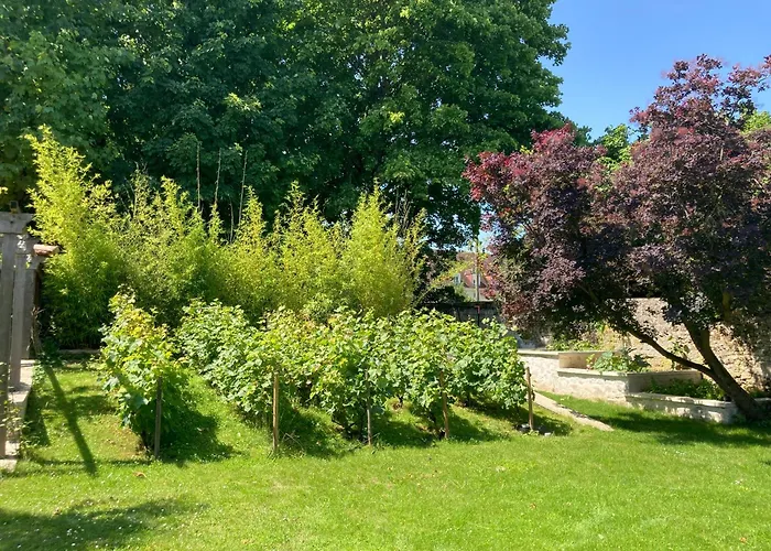 Bed and Breakfast Pierres et Jardins à Senlis 