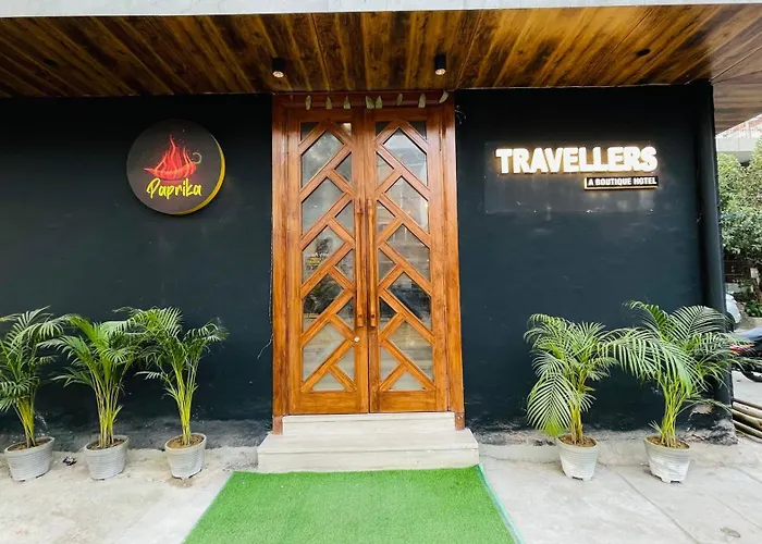 Travellers Hotel New Delhi