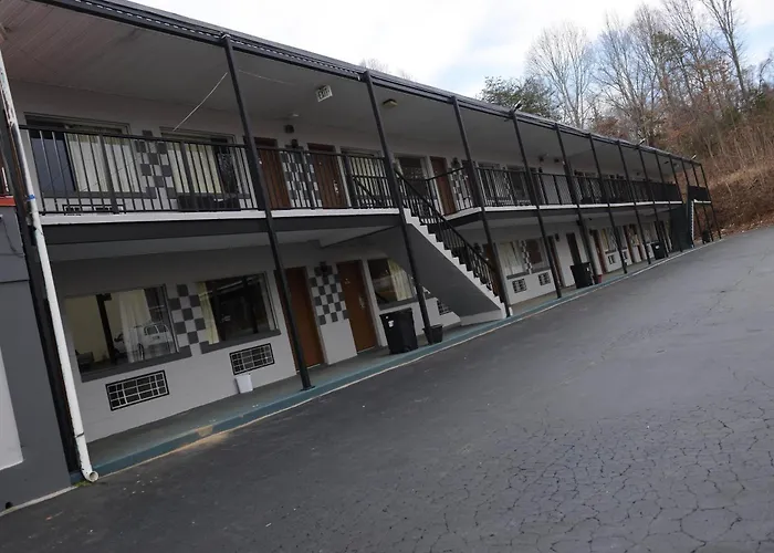 Relax Inn Collinsville