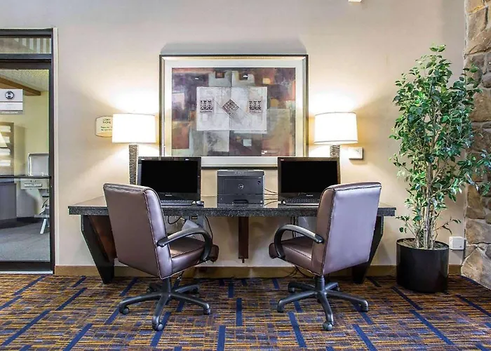 Howard Johnson By Wyndham Merrillville