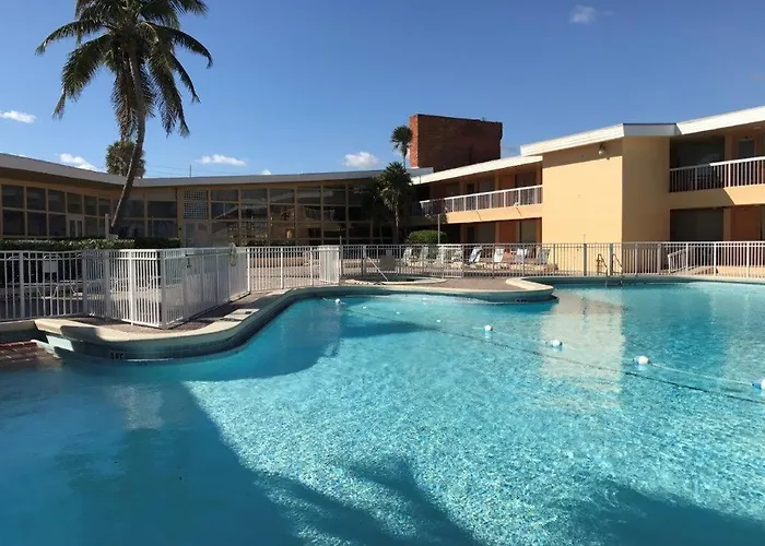 Sahara Beach Club Sunny Isles Beach