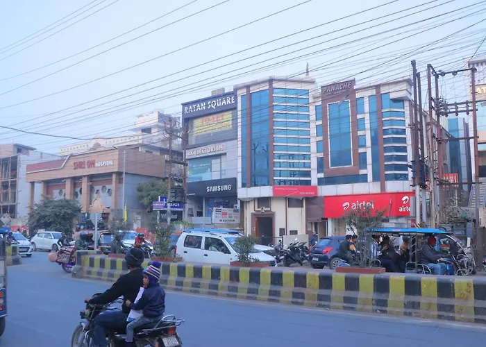 Hotel Panache 500 Mtrs From Shri Krishna Janma Bhumi Teample Mathura