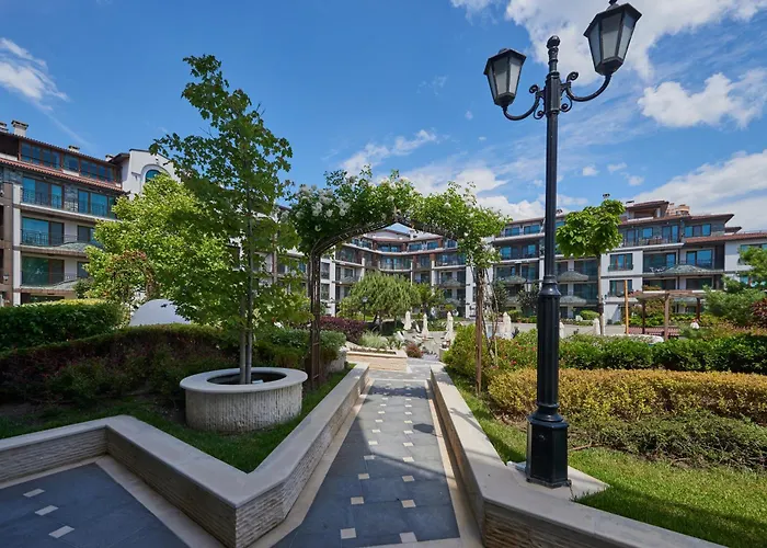 Boutique Rose Gardens Pomorie Aparthotel