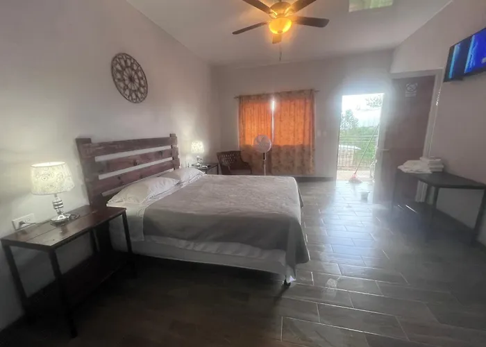 Wally'S Place Estelí