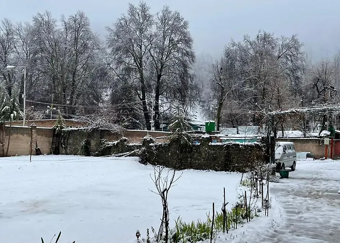 Nadis - A Handcrafted Boutique Hotel Srinagar 