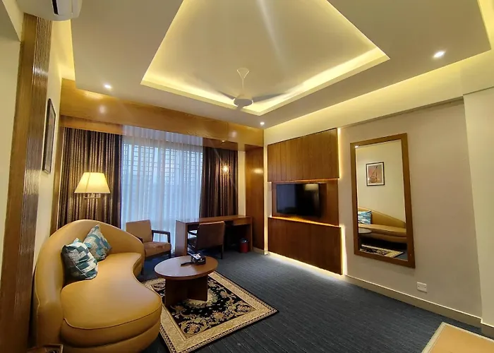 Royal Pearl Suites Cox's Bazar