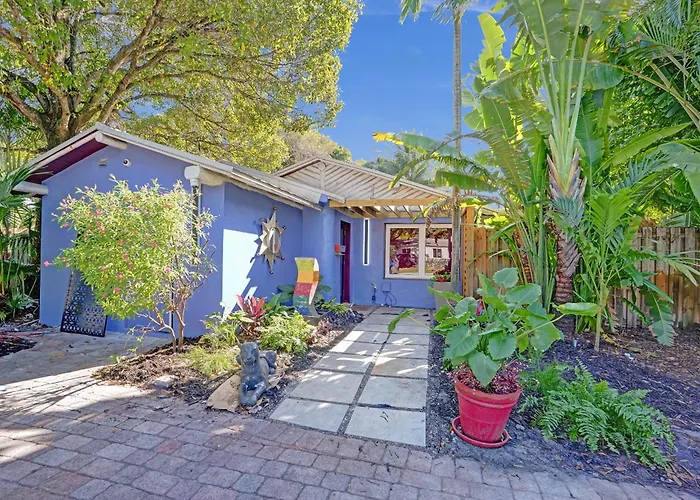 Kiki 1 - Men'S Clothing Optional Guest Houses Wilton Manors