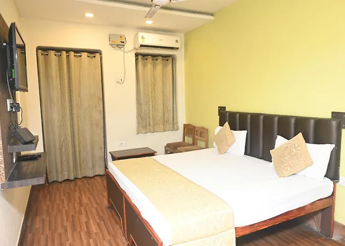 Hotel Gokul Grand Varanasi