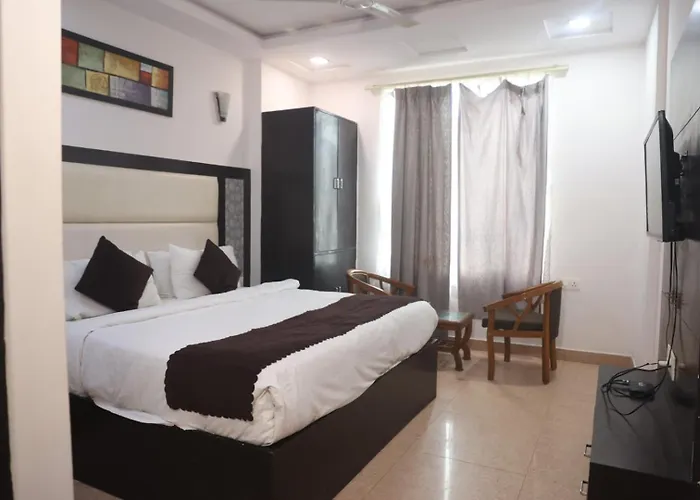 Hotel Grand Father Agra 