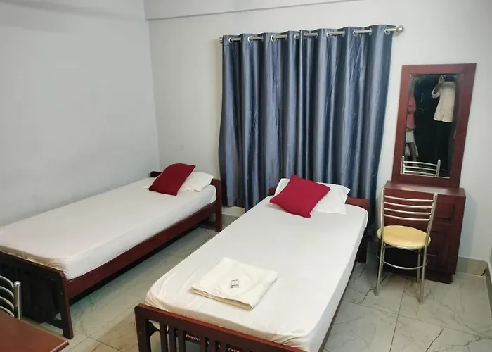Everest Lodge Payyannur