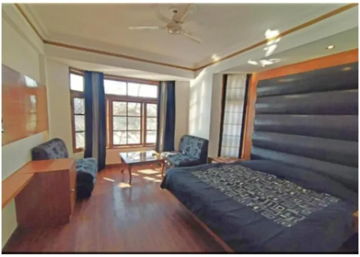 Hotel Horizon Near Picture Palace Bus Stand, Mussoorie