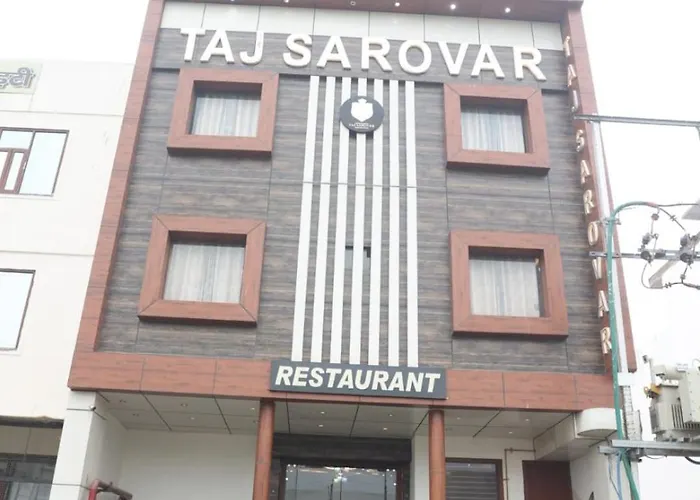 Hotel Taj Sarovar Agra 