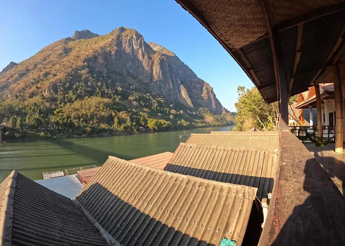 Cam U View Bungalow Nong Khiaw