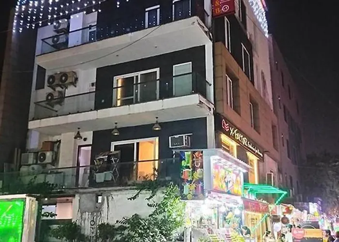 Fabhotel Casa De Grand - Nr Prayagraj Junction