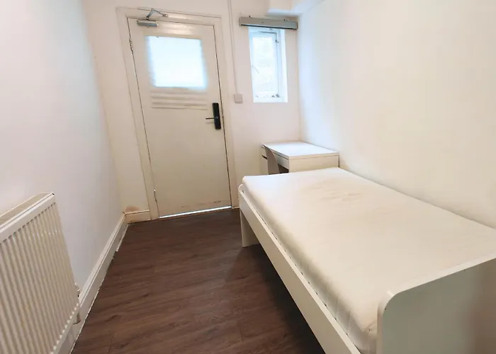 Cozy Ensuite Single Room In Elephant And Castle London