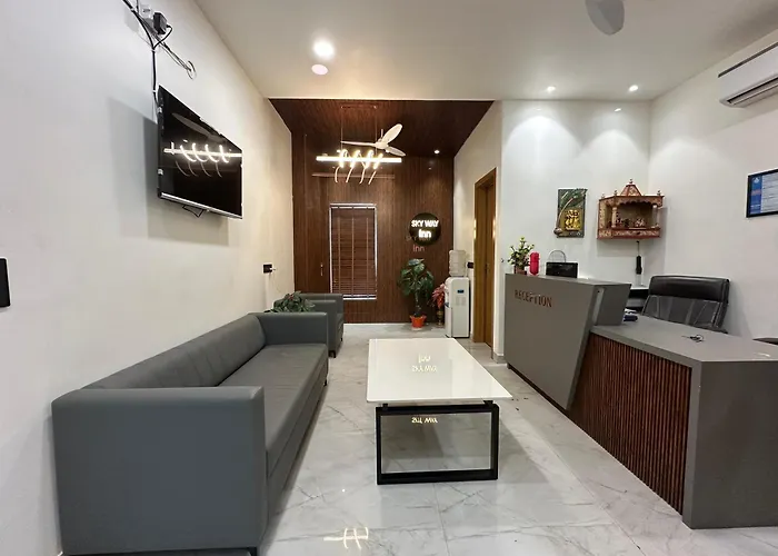Hotel Sky Way Inn Hisar