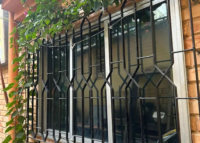 Eram Guest House Kolkata