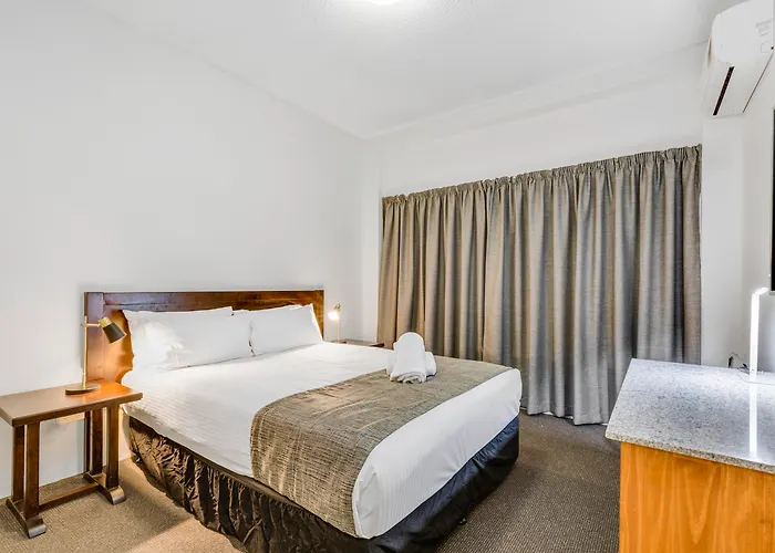 Rockhampton Riverside Central Hotel Official