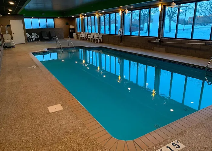 Wingate By Wyndham Fargo Hotel
