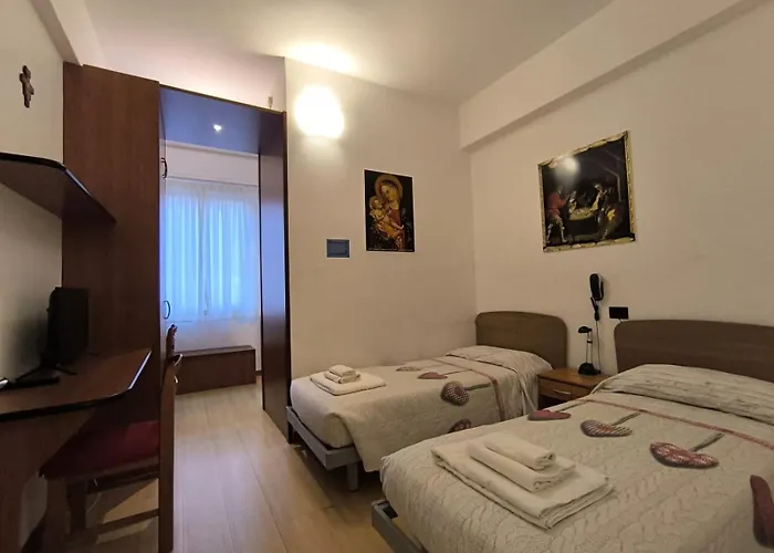 Hotel Ospitalita San Tommaso D'Aquino Bolonia