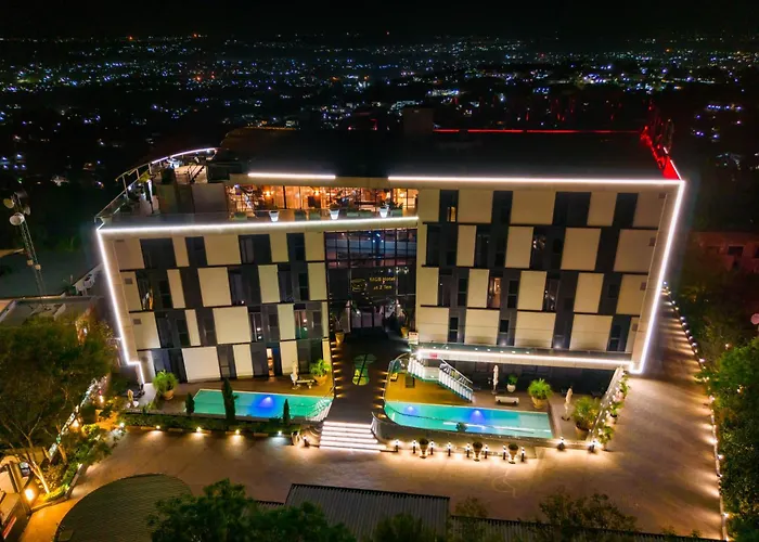 Mgb Hotel At 2Ten Thohoyandou