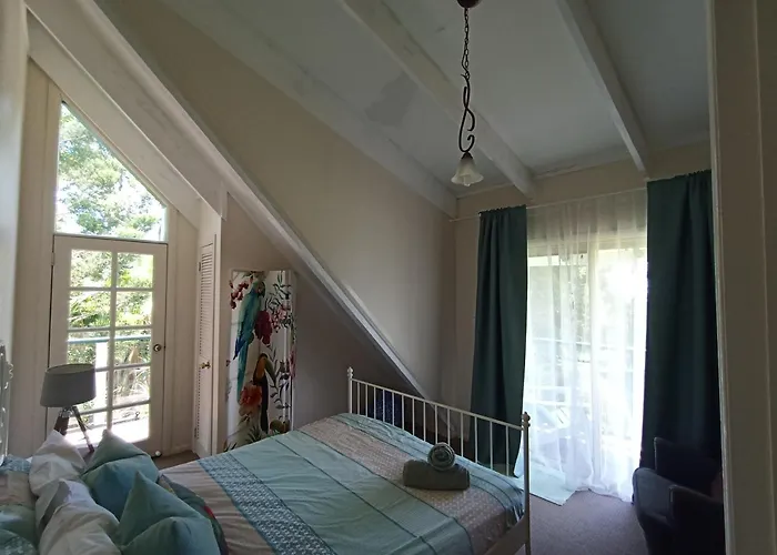 Spectacular Gold Coast Skyline Views Hotel Mount Tamborine
