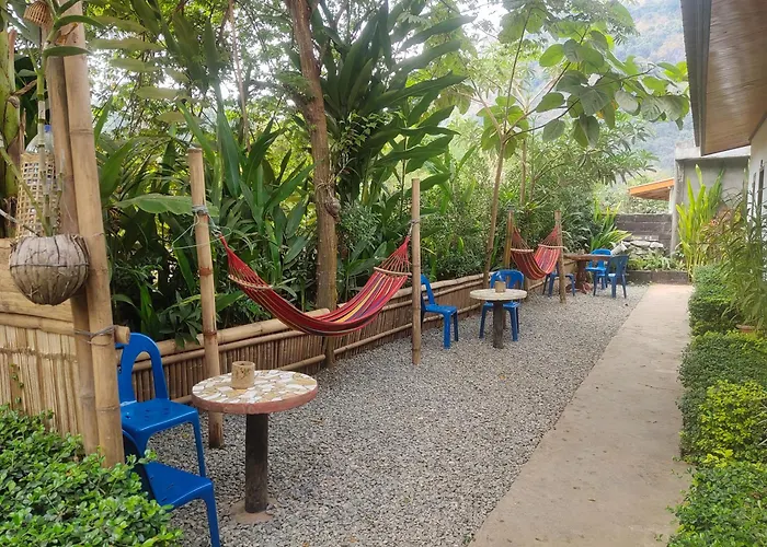 Meexok Guesthouse Nong Khiaw