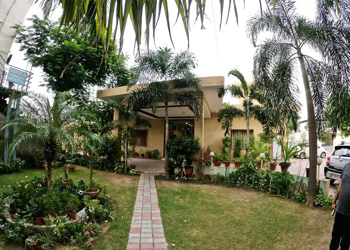 Sheela Stays Ludhiana
