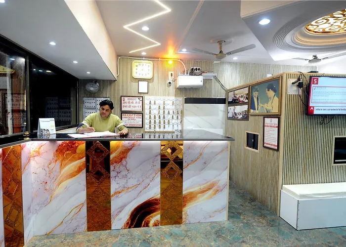 Hotel Golden Palace Prayagraj