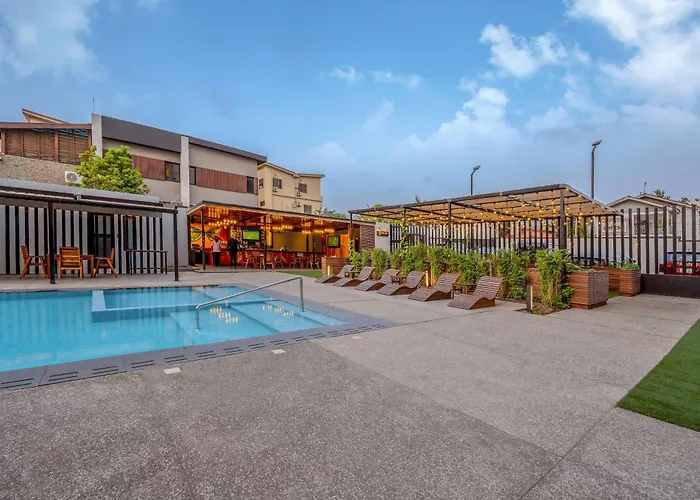 Eden Gardens Hotel Acra