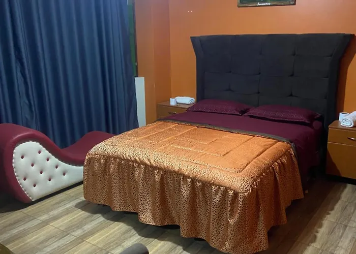 Hostal El Amazonas 03 Lima