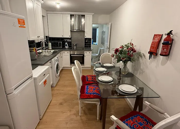 Good Size And Cheap Double Room In Hammersmith London