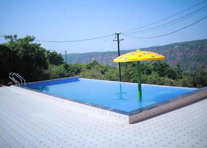 Hotel Infinity View Mahabaleshwar