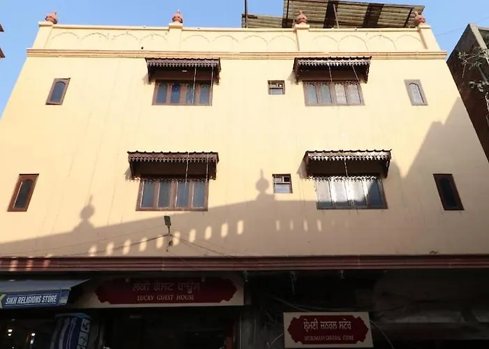 Hotel Lucky Guest House Amritsar
