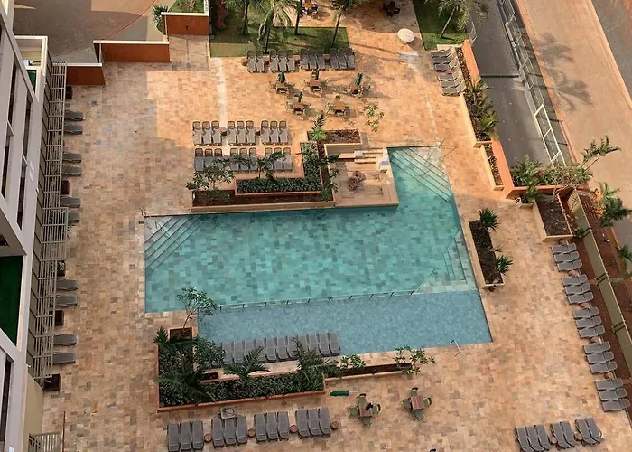 Hot Beach Suites Olimpia