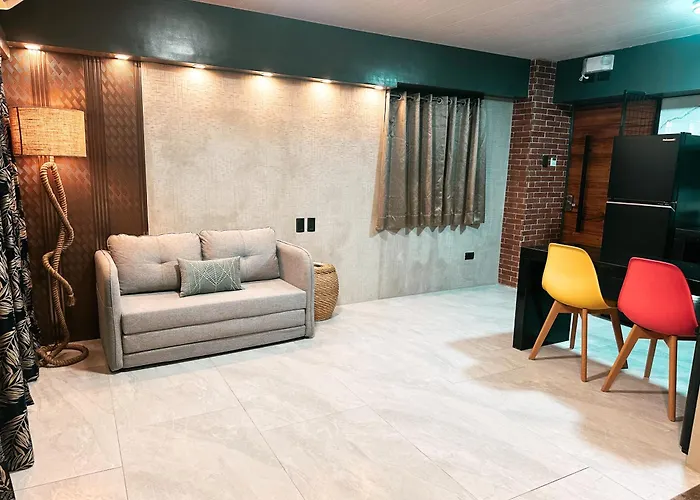 Blue Tulip - Rooms With Jacuzzi Lapu-Lapu City