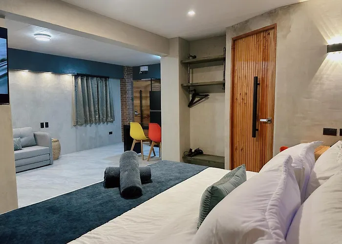 Blue Tulip - Rooms With Jacuzzi Lapu-Lapu City