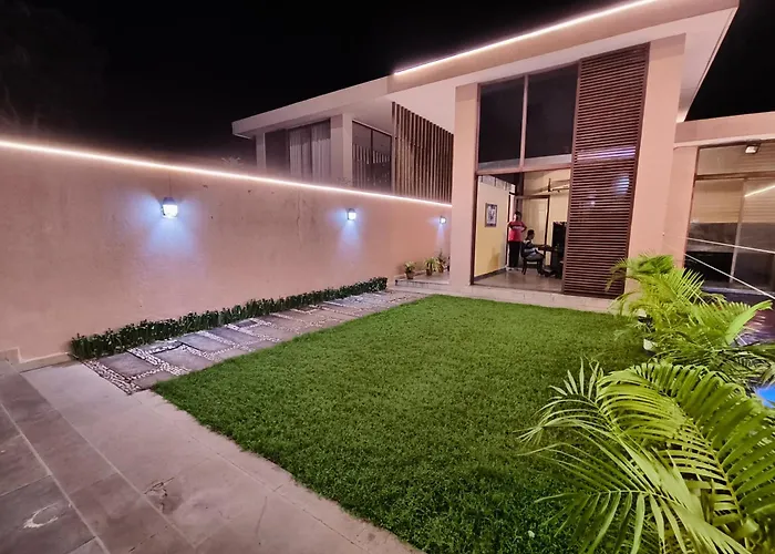Raichak Radisson Fort Fanjipani B9 Bunglow Diamond Harbour