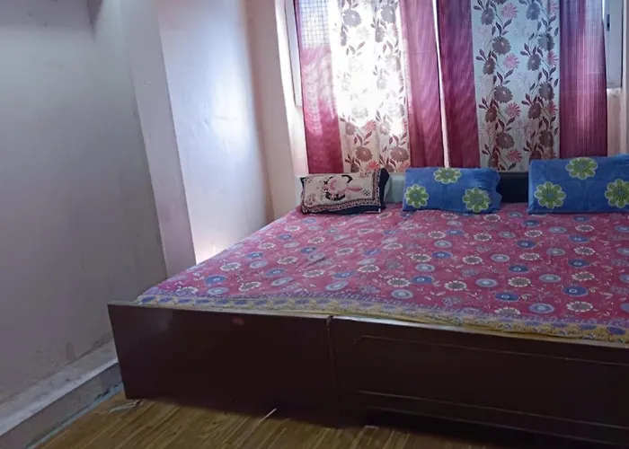Maa Vaishno Guest House Varanasi