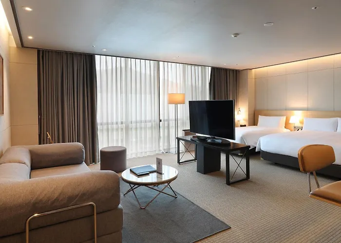 Orakai Cheonggyesan Hotel, BW Premier Collection Seoul