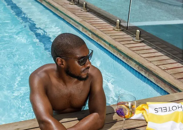 Home Suite Hotels Rosebank Johannesburg
